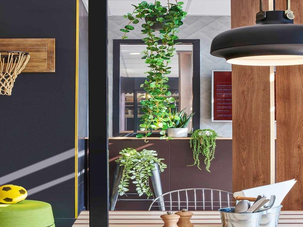Ibis Clamart Paris Velizy Экстерьер фото